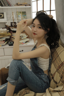 新任女教师剧场版详情介绍